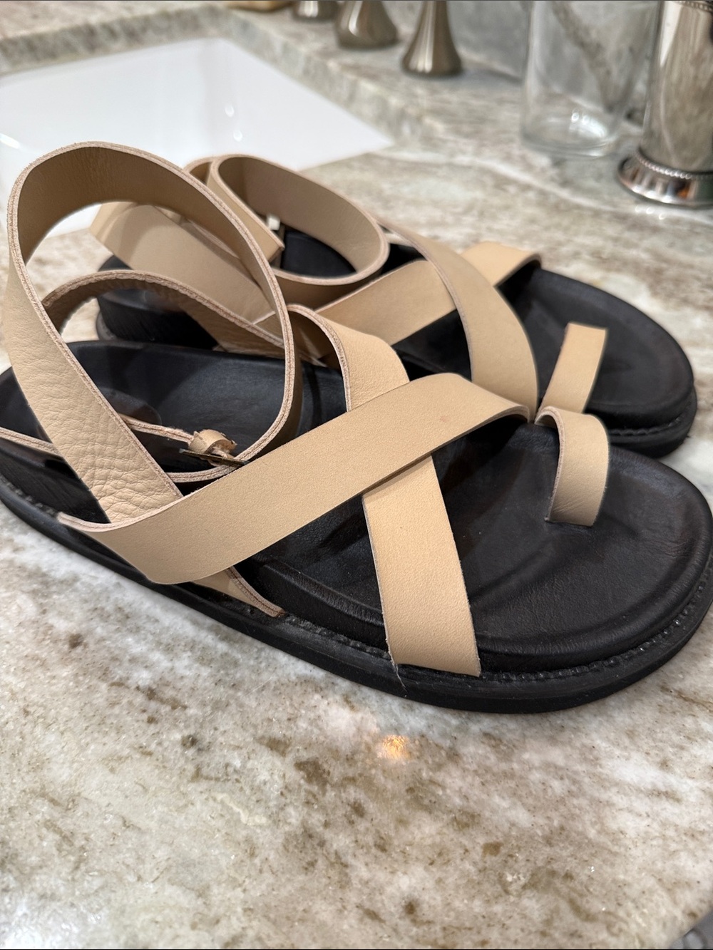 The Bali Tailor sandals 40